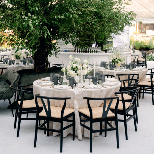 Round Banquet Tables