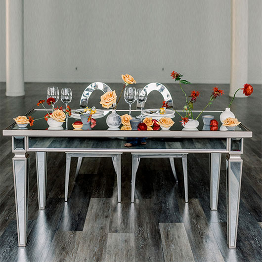 Sweetheart Mirror Table