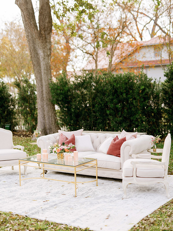 Violette Sofa (1) Violette Sofa (1)