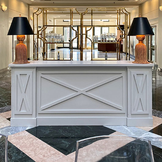 Harry's Bar - Dove Gray 96"