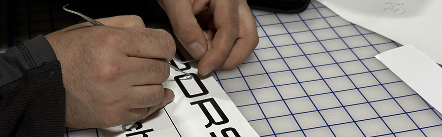White_Chiavari_Cushions_with_ties_on_Mahogany_Chiavari_Chair