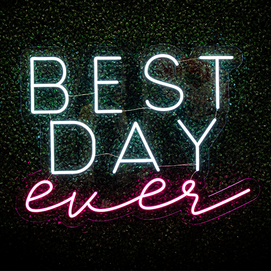 Mr & Mrs Neon Sign 36x14