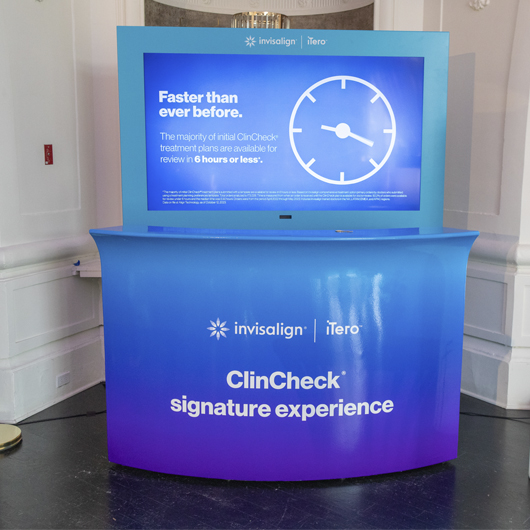 Branded Axel Floor Lamp