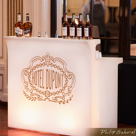 Branded Straight Bar