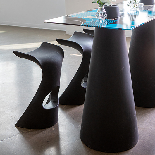 Martini Community Table - Black