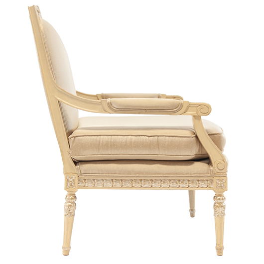 Vintage Oversized Marquise Armchair (2) Vintage Oversized Marquise Armchair (2)